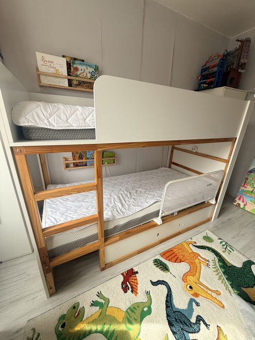 Детско двуетажни легло