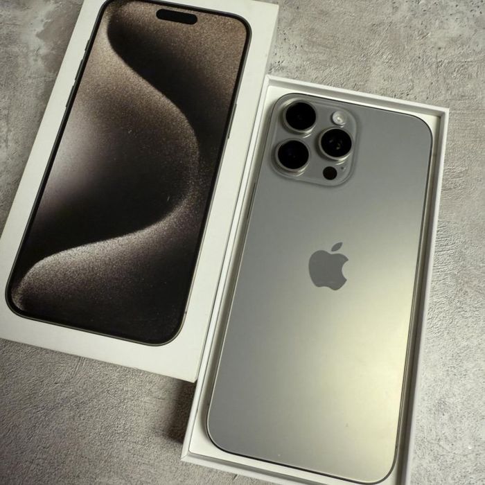 Продам айфон 15 про макс