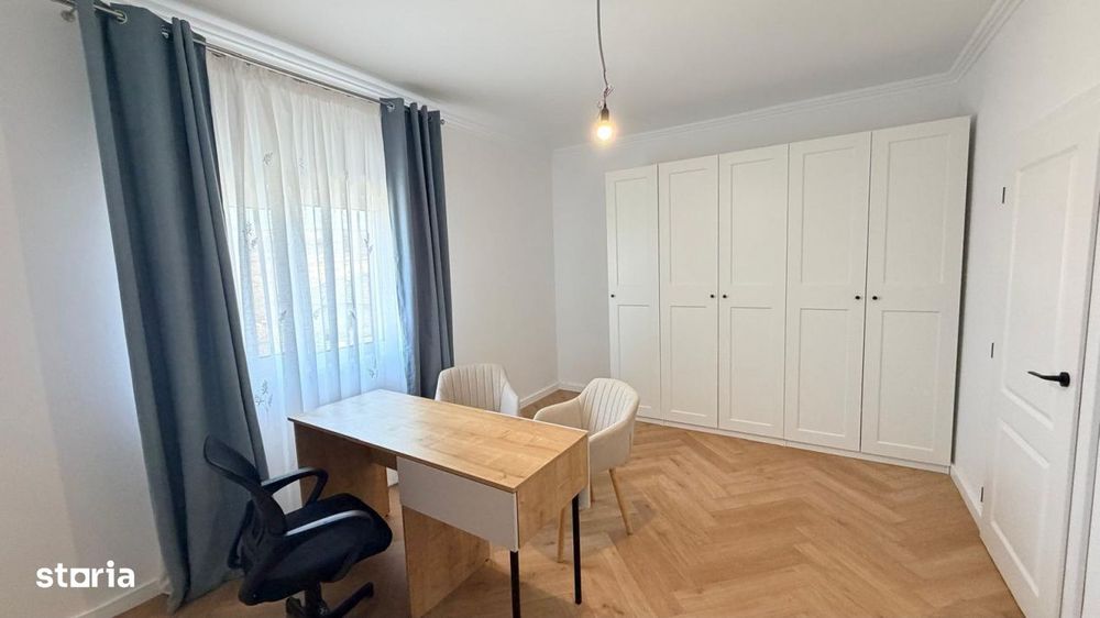 Casa in Corusu - mobilier personalizat si teren de 725mp