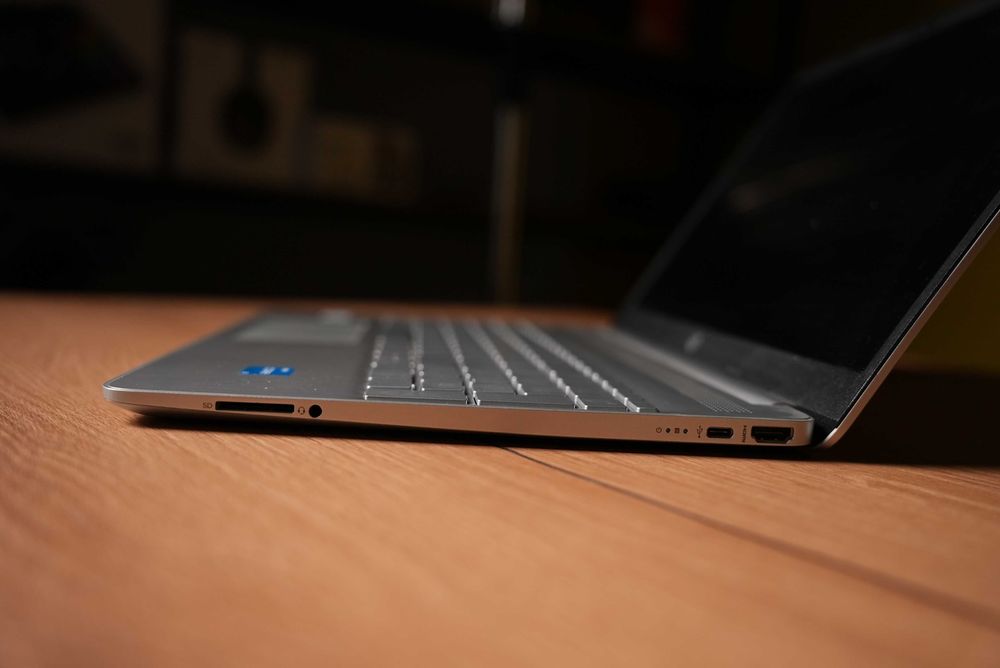 HP Laptop 15s-fq5340TU | Intel Core I3-1215U | DDR4 8GB | SSD 512GB