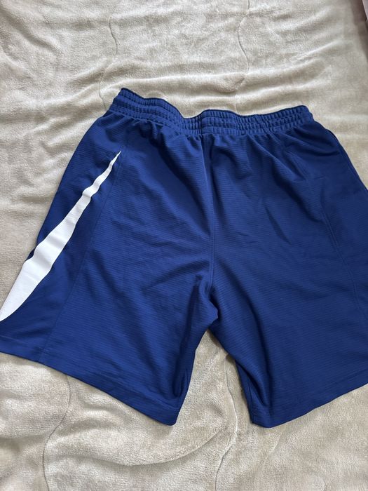 Къси гащи nike .