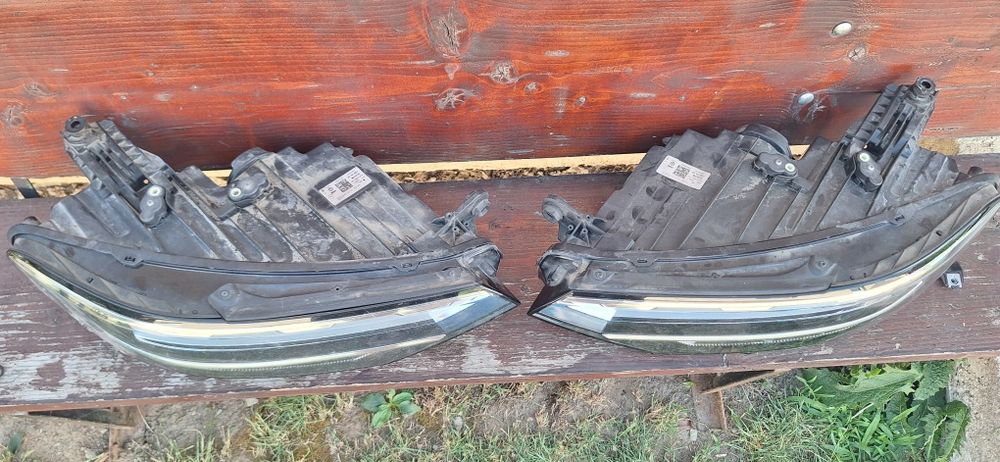 Far Passat stanga si dreapta  2021 3G1941035p și 3G1941036P