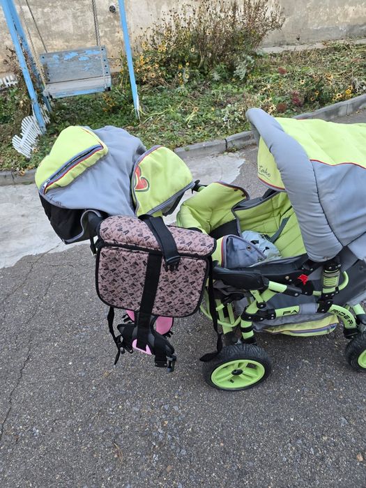 Продам коляску детскую для сна и прогулки.