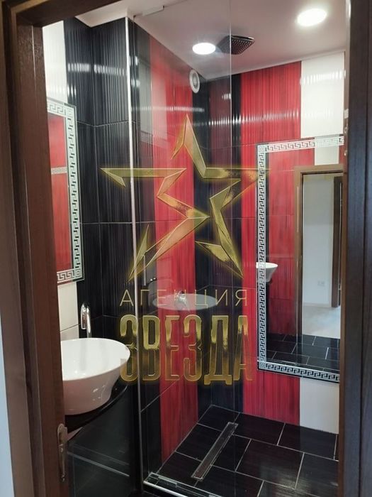 Продава се Тристаен апартамент в Пловдив, Тракия - 70 кв.м за 1600 €/кв.м - Снимка #3