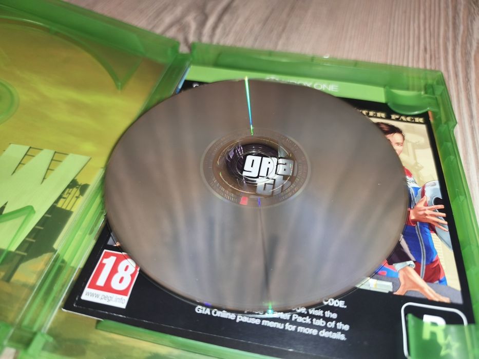 Vând CD Xbox GTA 5