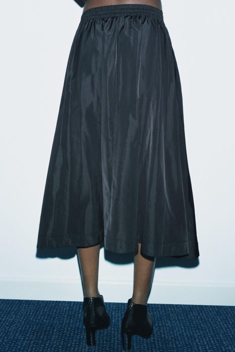 Юбка Zara, с этикеткой