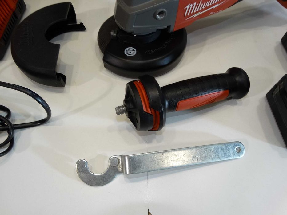 Milwaukee M18 FSAG 125 XB - Акумулаторен ъглошлайф