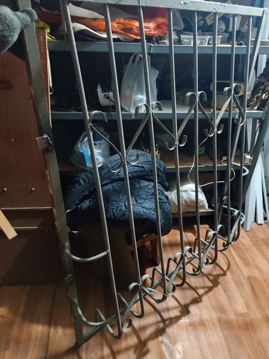 Решетки металлические 2шт