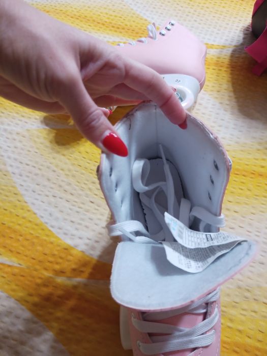 Кънки комплект с каска и протектори