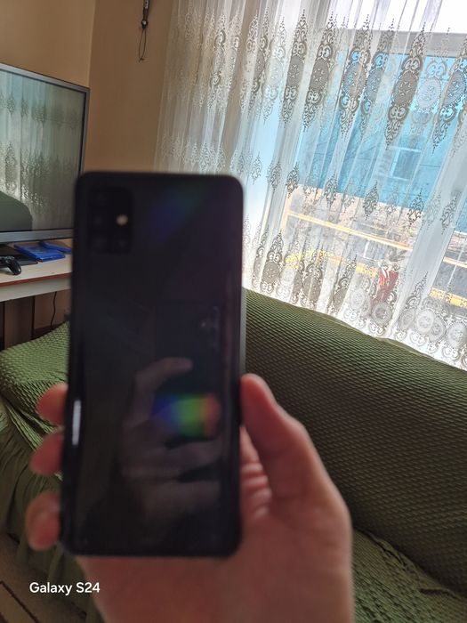 Самсунг А51 в хорошем состоянии