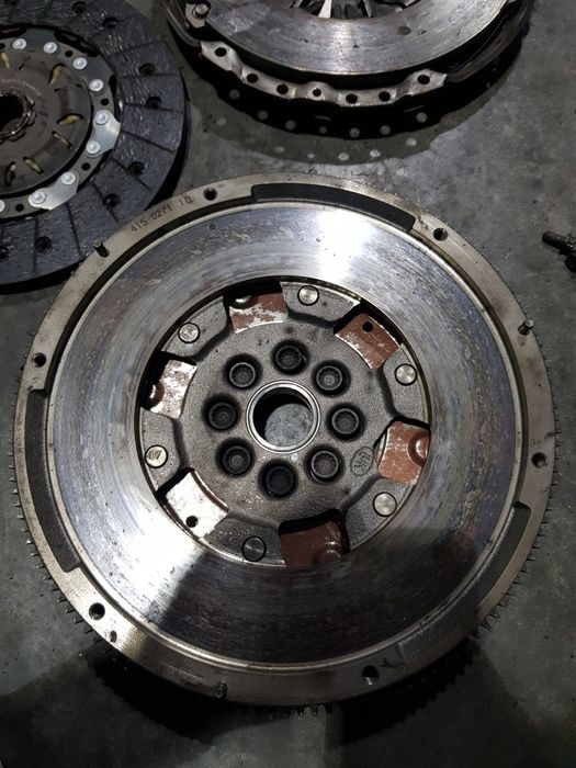 Kit ambreiaj volanta BNZ 2.5tdi vw t5 transporter caravelle multivan