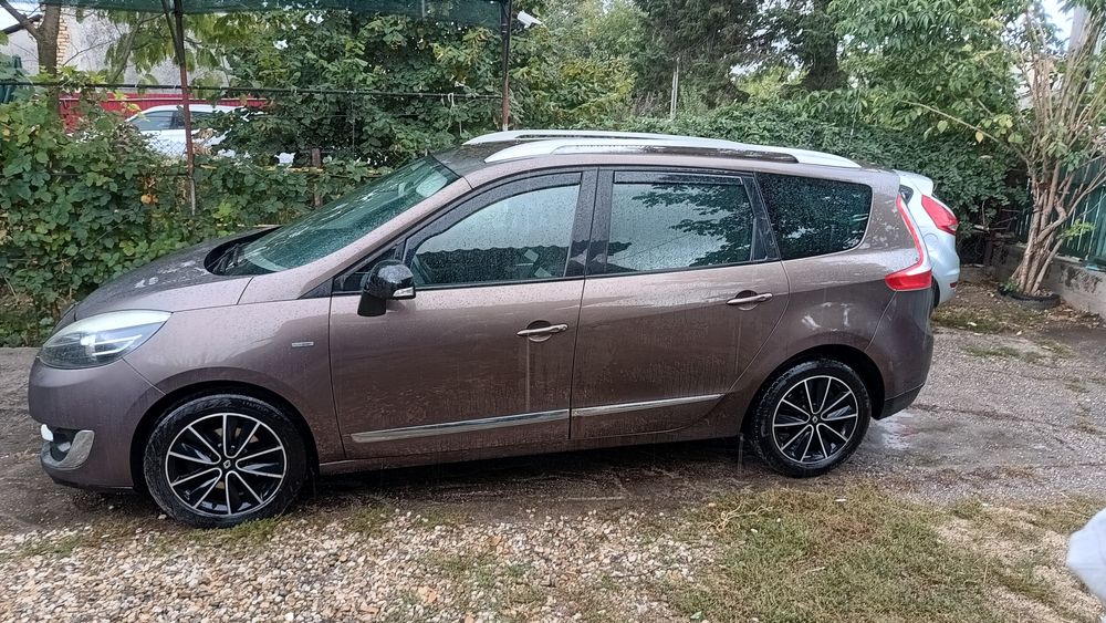 RENAULT Grand Scenic 2013 — imagine 2