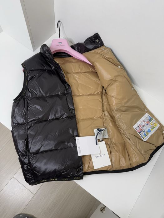 Продам жилет Монклер