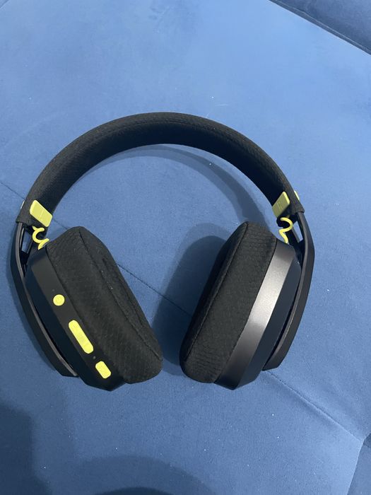 Микрофон и Наушники