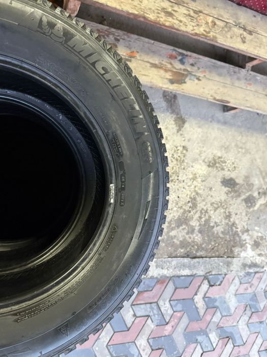 Продам зимний резину от прадо 150