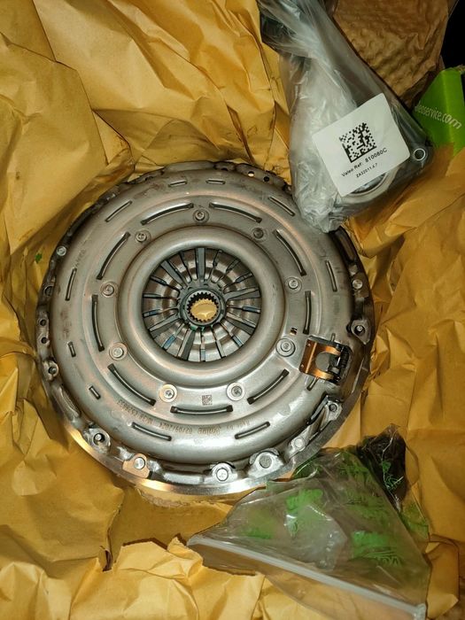 Vând ambreiaj cu volanta masa Ford Focus C-Max Volvo S40 V50 1.6 837305