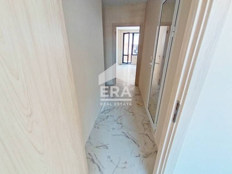 Продава се Двустаен апартамент в Поморие - 70 кв.м за 772 €/кв.м - Снимка #6