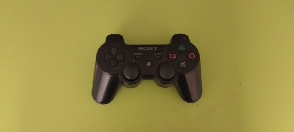 Vând Consolă PlayStation 3 Fat + Jocuri + Accesorii