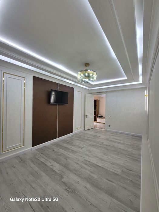 Продается 3 ком. Квартира в полуподвале в Мархабо площадью 78 кв.м.