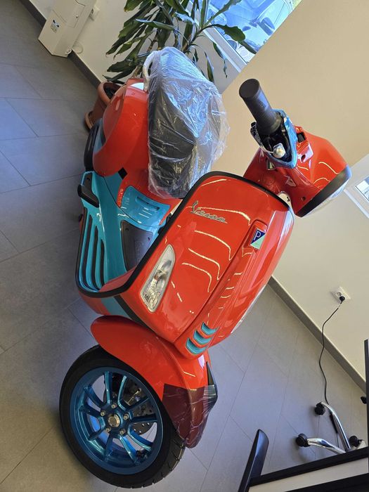 Scuter Piaggio Vespa 50cc 0km - OFERTA DESTOCAJ