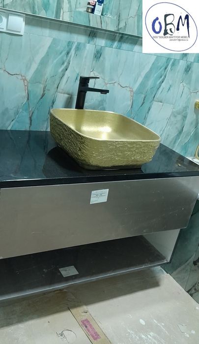 Все виды мебели и аксессуары для ванной комнаты