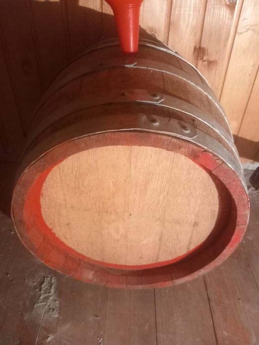 VAND BUTOAIE SI zdrobitor de struguri