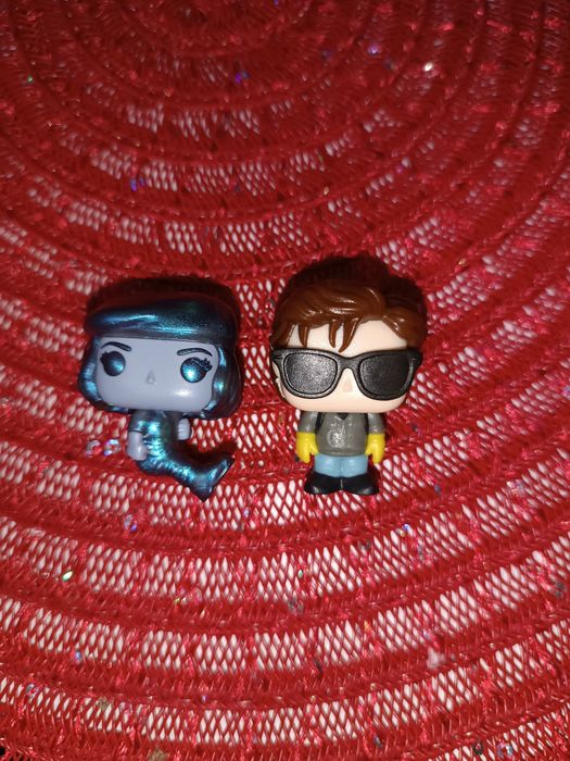 Продам Стив и Робин из изнанки