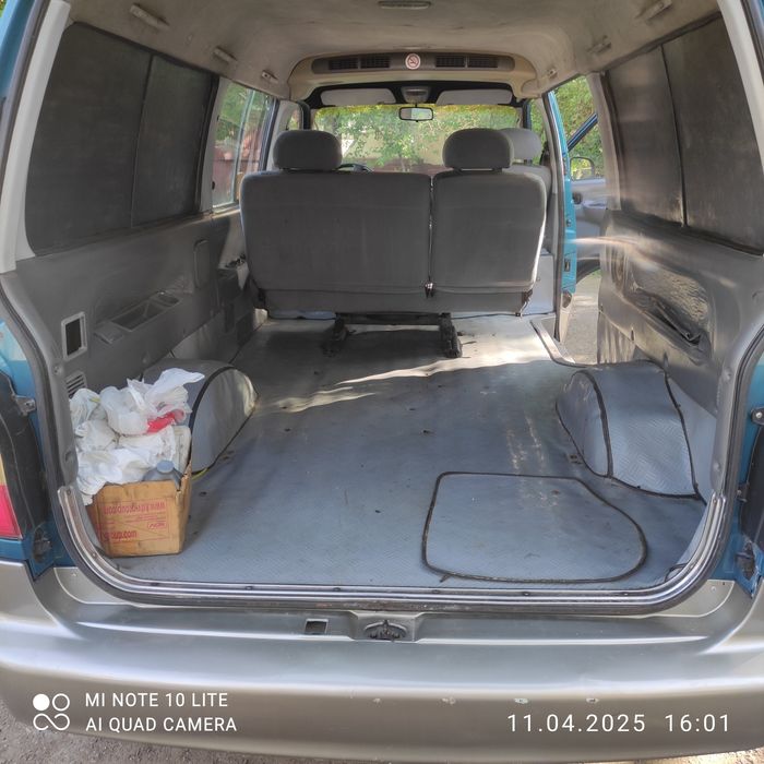 Киа 1995 года.. дизель.. грузопассажирский