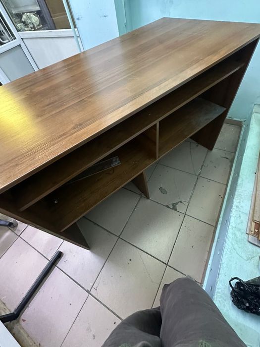 Продаю стол для офиса