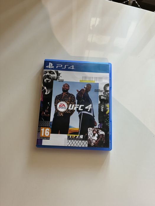 UFC 4 за PS4 / PS5 (Съвместима с PlayStation 5)
