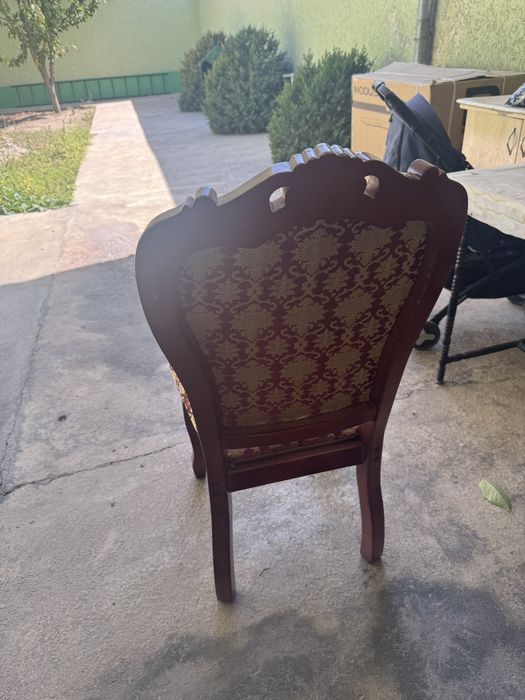 Продам красивые стулья