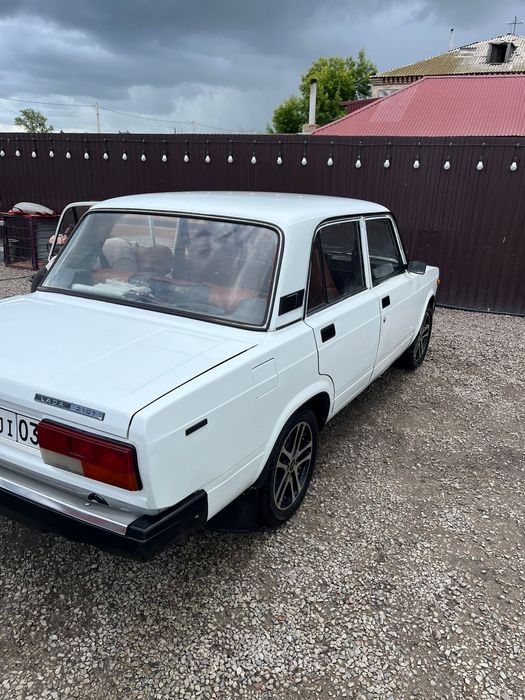Продам ваз лада  2107