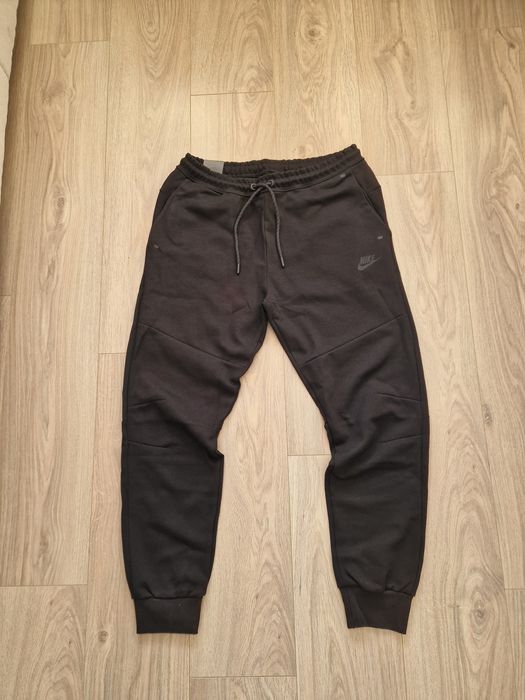 Страхотно мъжко спортно долнище NIKE размер S M L XL
