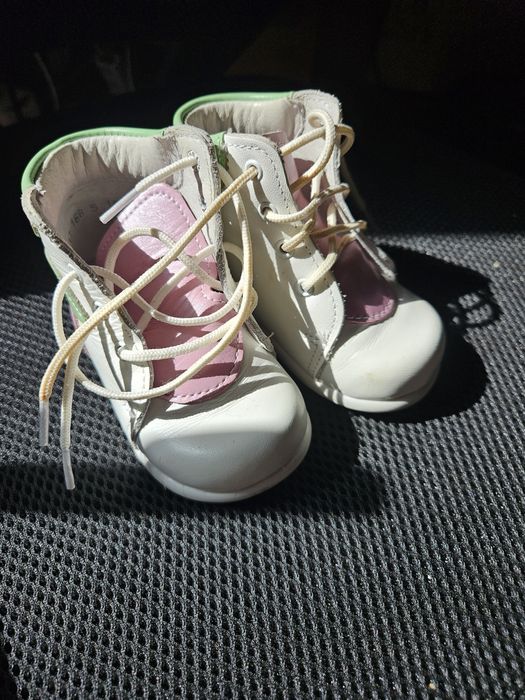 Продам кожаные ботиночки