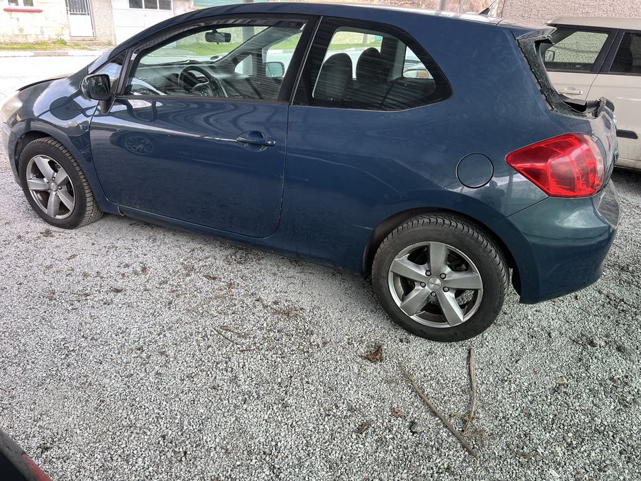 Тойота Аурис 2.0 дизел 136 кс