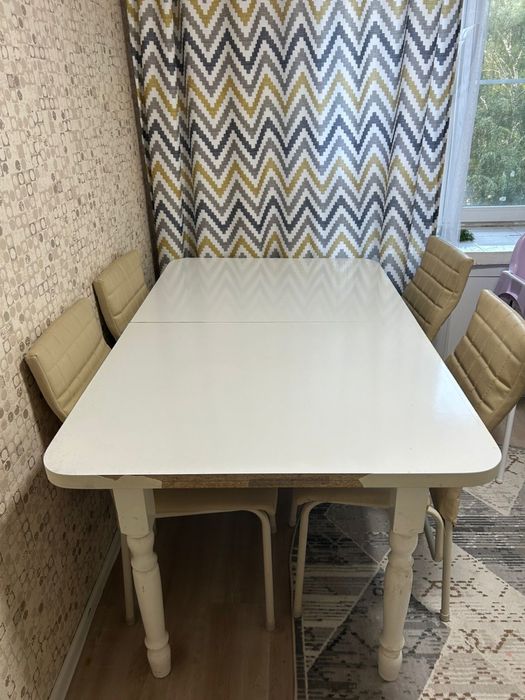 Продам стол большой обеденный стол