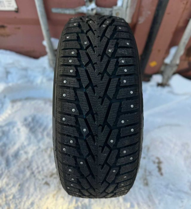 зимние шины с шипами 235 55 R19