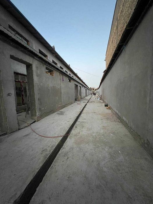 Продается 2-х этажный кирпичный дом c жилым подвалом