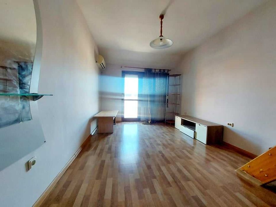 Дава се под наем Двустаен апартамент в Бургас, Възраждане - 60 кв.м за 96.9 € - Снимка #15