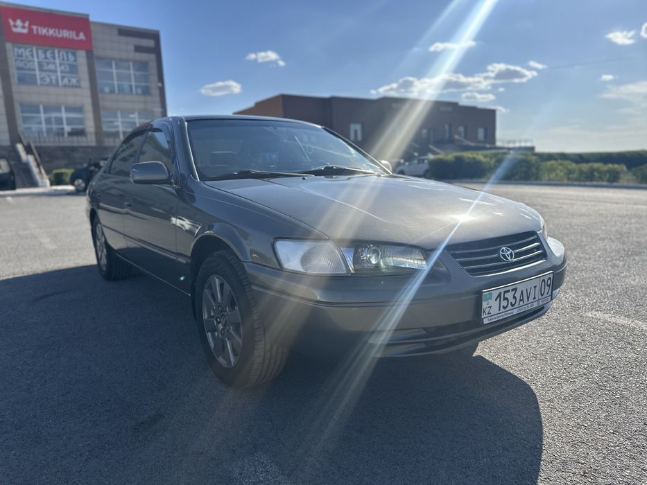 Продам Toyota Camry 20 LE.