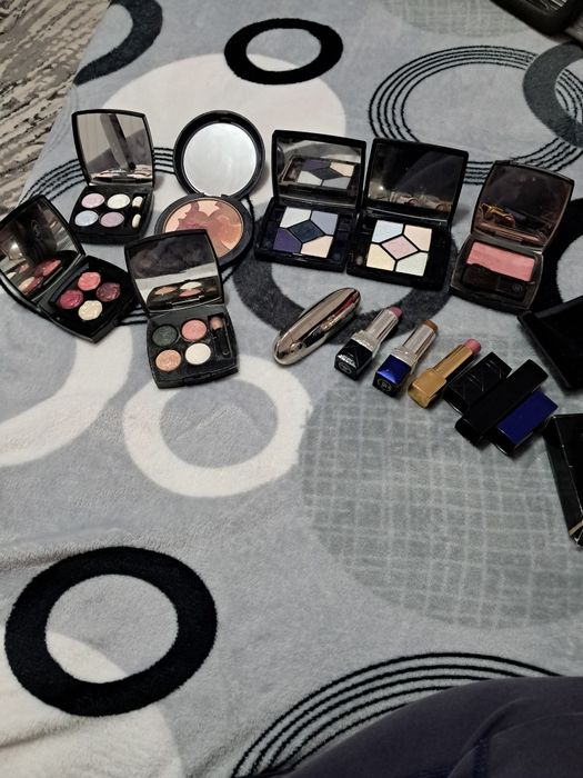 De vinzare machiaje de calitate Dior, Chanel etc