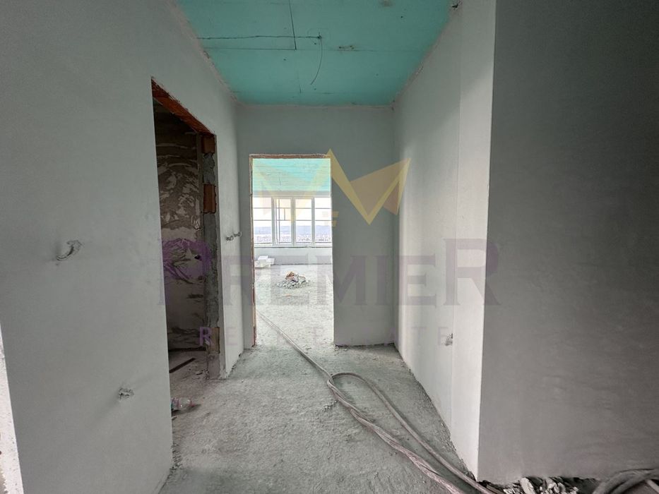 Продава се Тристаен апартамент в Варна, Изгрев - 98 кв.м за 1358 €/кв.м - Снимка #6