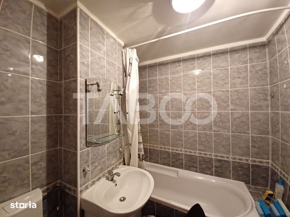 Apartament de vanzare 4 camere 75mp si 2 balcoane Mihai Viteazul Sibiu