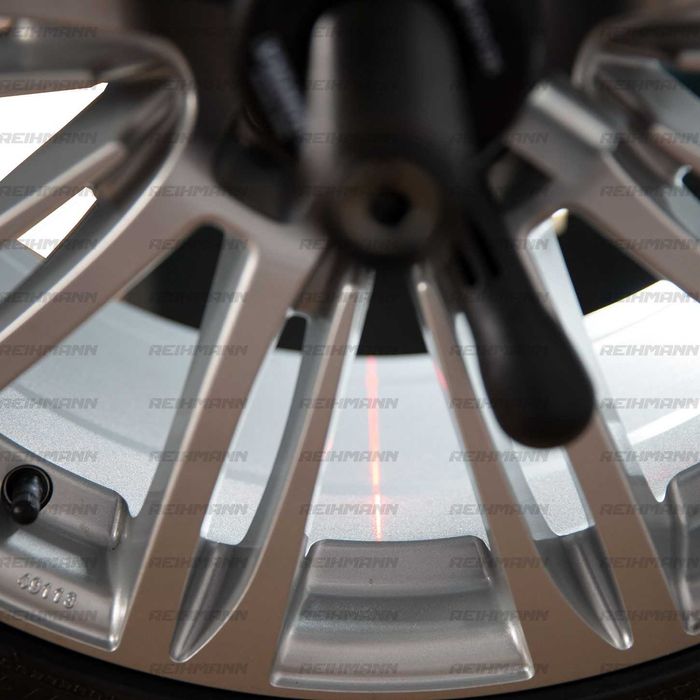 Aparat echilibrat roti Reihmann RHM W4 Automat, Monitor LCD, Laser