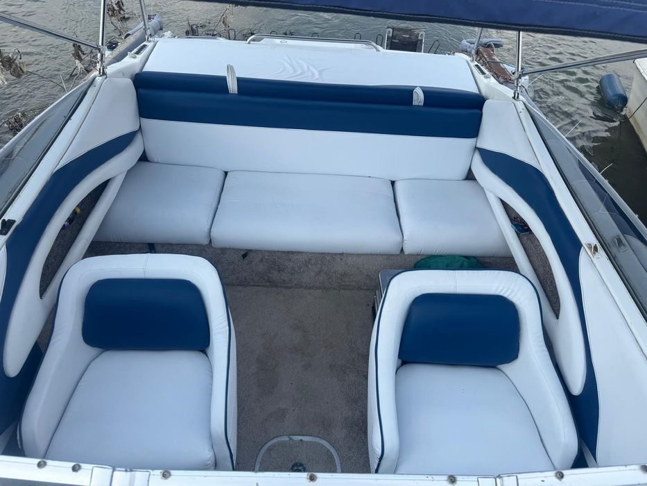 Barca bayliner capry