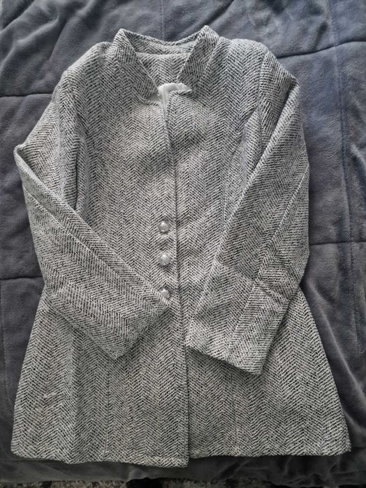 Дамско сиво палто