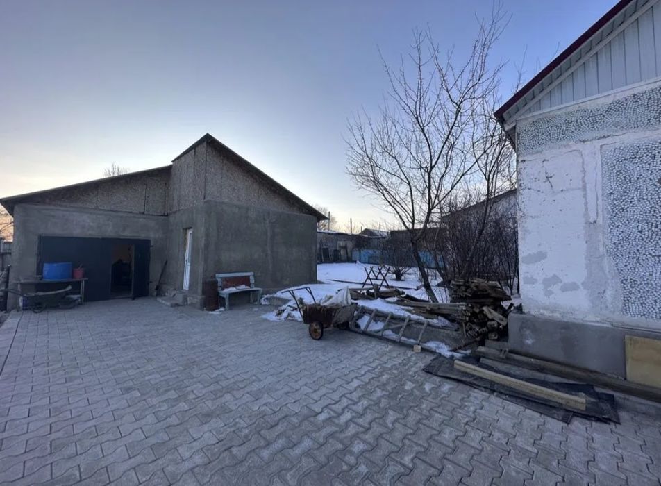 Продам 5 комнатный коттедж.