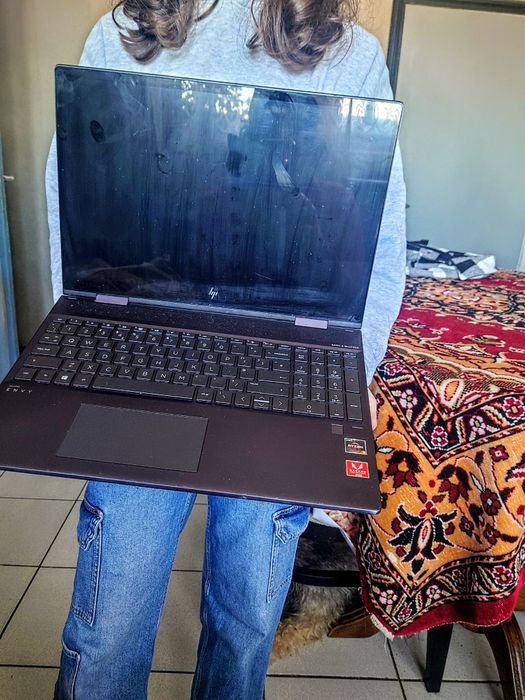 HP envy 360  ryzen 5