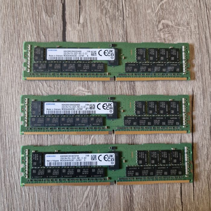 Samsung  32GB 2RX4 PC4 2933Y Server RAM