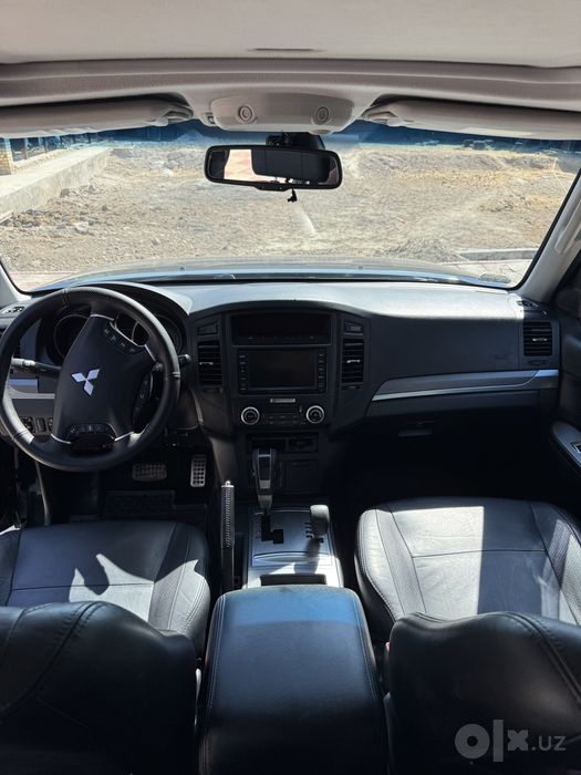 Mitsubishi Pajero 2010
